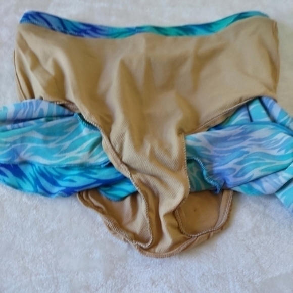 Vintage Jantzen Blue Green Wavy Pattern Two Piece Scalloped Hem Swimsuit - Picture 9 of 14